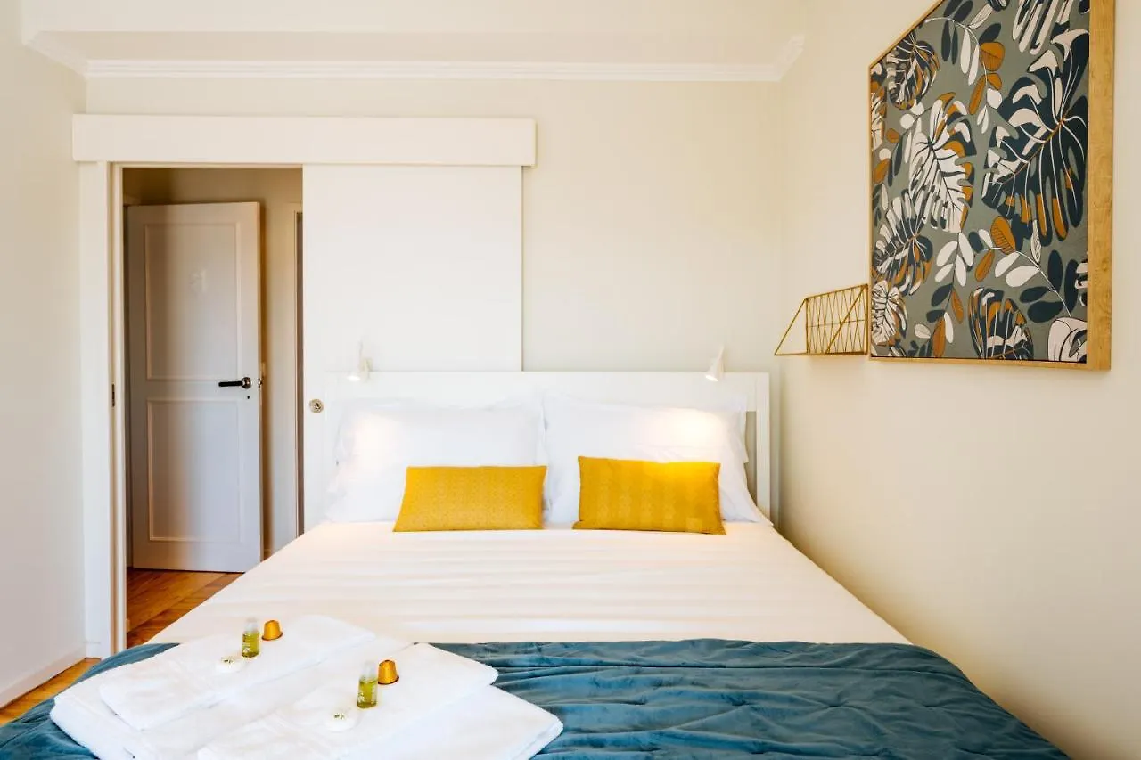 Santa Clara Lisbon Rooms 0*,  Portogallo